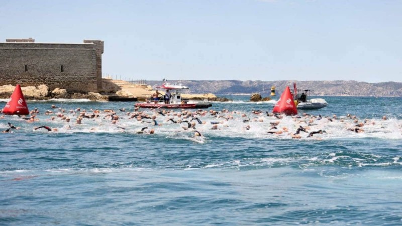 Φρίκη στην Μασσαλία: Επίθεση μεδουσών σε 80 κολυμβητές σε αγώνα – Ακούγονταν κραυγές από τους αθλητές