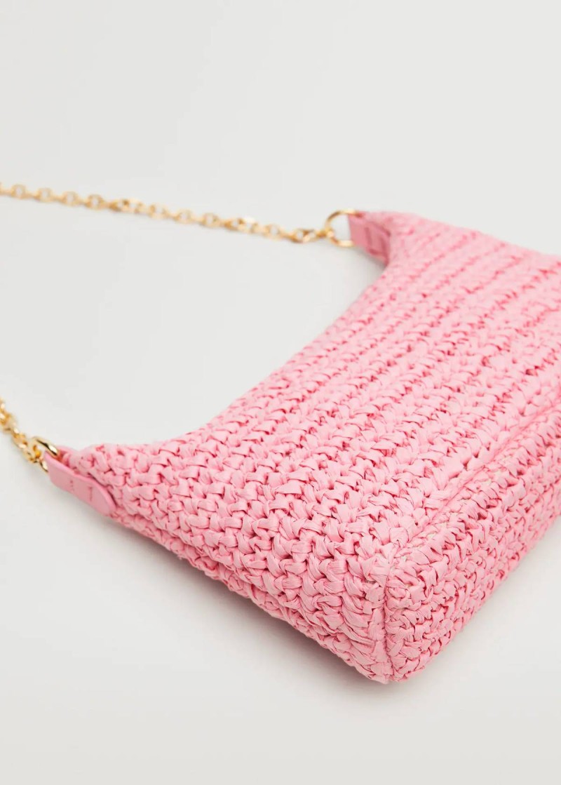 Η σούπερ τάση στις τσάντες: Crochet mini bag - Θα τη βρείτε στα Mango σε απίστευτη τιμή!