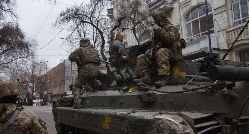 Πόλεμος στην Ουκρανία - Σοκαριστική αποκάλυψη: Βρετανοί αιχμάλωτοι καταδικάστηκαν από τους Ρώσους σε θάνατο
