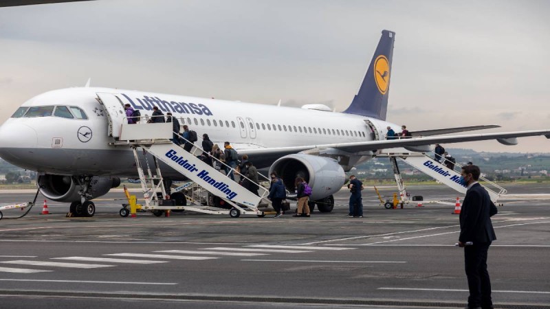«Μπλόκο» από την Lufthansa - Ακυρώνει 900 πτήσεις!