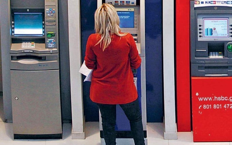  Χαμός σε ΑΤΜ τραπεζών: Τι συμβαίνει εδώ και λίγες ώρες! Μην κατεβάζετε χρήματα