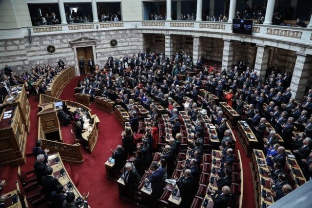  Βουλή: Πέρασε κατά πλειοψηφία το ν/σ για τα ΑΕΙ - Κεραμέως: 'Δραπέτεσευσε ο ΣΥΡΙΖΑ...'