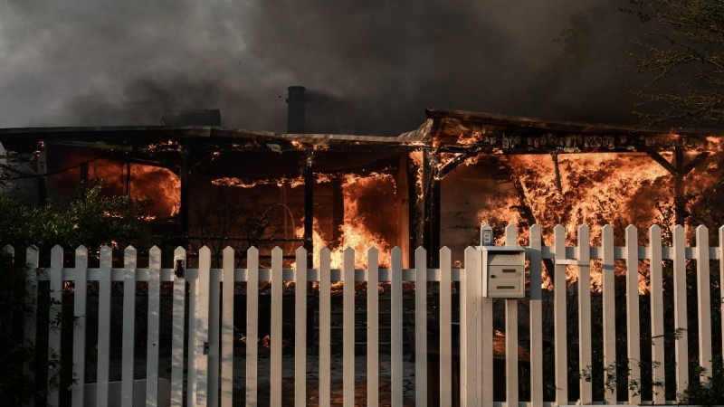 Φωτιά στην Πεντέλη: Ποιοι εργαζόμενοι δικαιούνται διήμερη άδεια - Τι ισχύει όταν καίγεται μια επιχείρηση