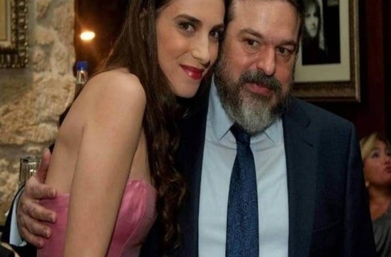 Νίκος Μάνεσης: Ο άγνωστος γάμος μιάμισης εβδομάδας με Ελληνίδα τραγουδίστρια που κανείς δεν γνώριζε