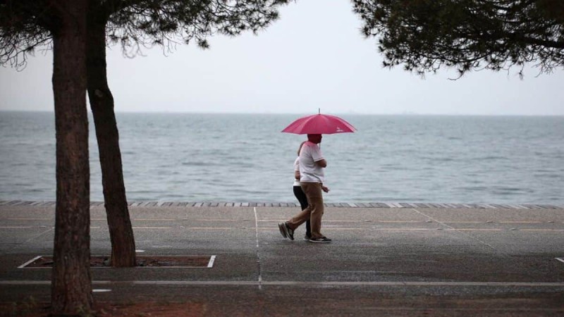 Ο Αυγουστός θα… χαθεί! Τι προβλέπουν τα μερομήνια για τον καιρό