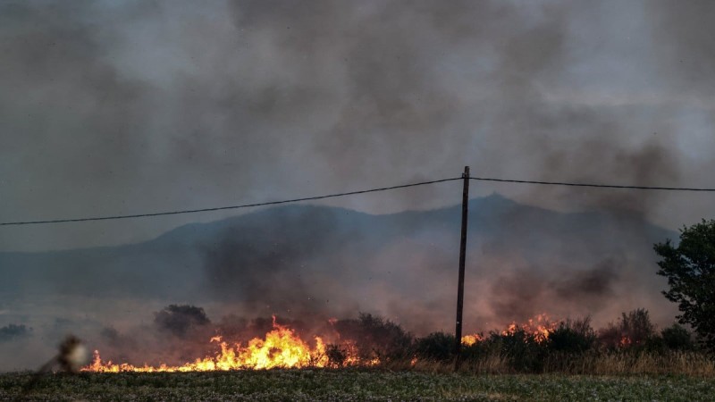 Σε φάση έκτακτου συναγερμού η Πολιτική Προστασία για τις πυρκαγιές: Κατάσταση «κινδύνου 4» και επιφυλακή σε πολλές περιοχές της χώρας