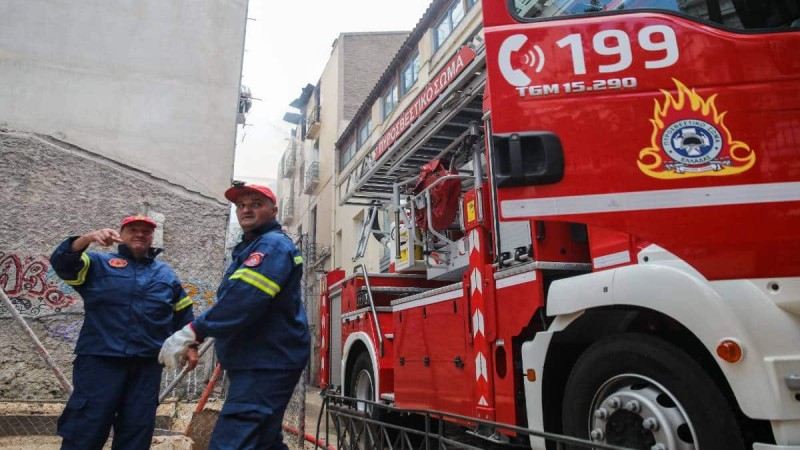 Φωτιά στο κέντρο της Αθήνας - Πυρκαγιά σε διαμέρισμα επί της οδού Φυλής