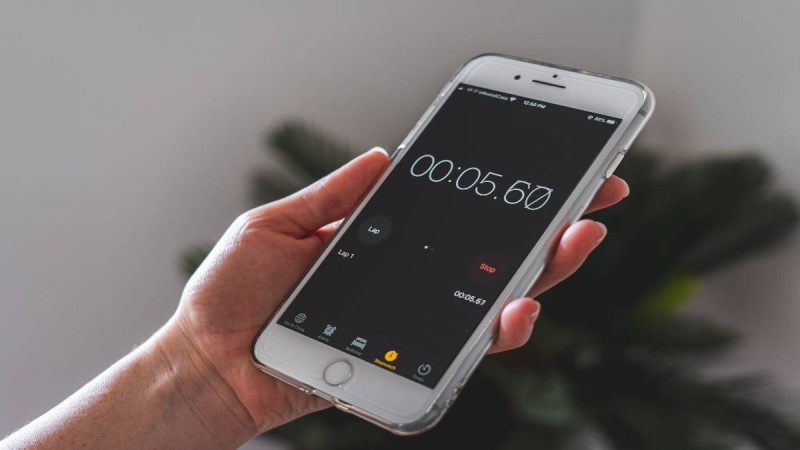 Προσοχή: Τρεις λόγοι να μην χρησιμοποιείτε το κινητό ως ξυπνητήρι