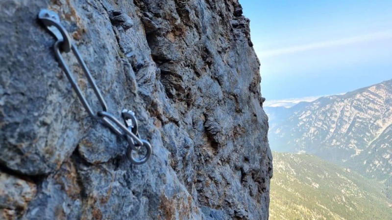 Νεκρός ορειβάτης που έκανε αναρρίχηση στον Όλυμπο – Έπεσε από χαράδρα δεκάδων μέτρων
