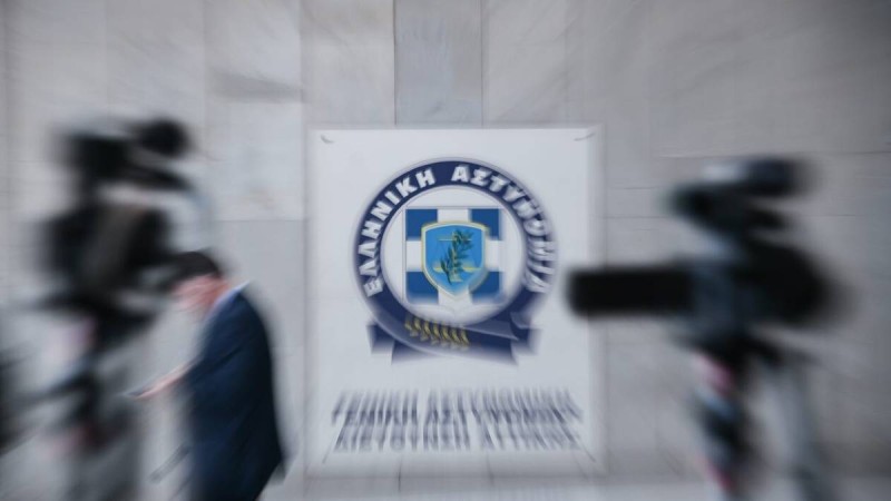 Ραγδαίες εξελίξεις με την υπόθεση του Κολωνού: Έρευνα στο σπίτι της 12χρονης - Τα στοιχεία που «έκαψαν» τη μητέρα της (video)