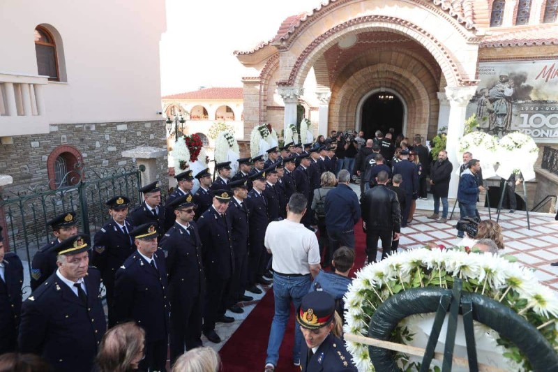 Το «τελευταίο αντίο» στον Αλέξανδρο Νικολαΐδη - Βουβός πόνος στην κηδεία του Ολυμπιονίκη