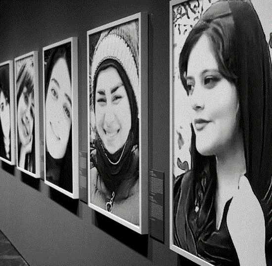 Εικόνες αδικοχαμένων κοριτσιών στο Ιραν 