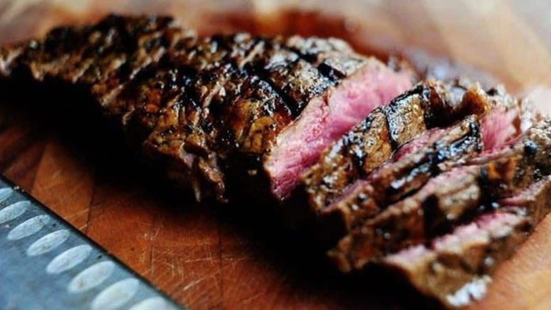 Στεγνωμένο κρέας: Σώστε το με αυτό το πανέξυπνο κόλπο και θα μας θυμηθείτε