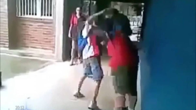Κάτω Πατήσια: Άγριο bullying σε μαθητή Γυμνασίου - «Πήγαν και του κατέβασαν το παντελόνι! Του ευχήθηκαν να πάει στον τάφο...» (Video)