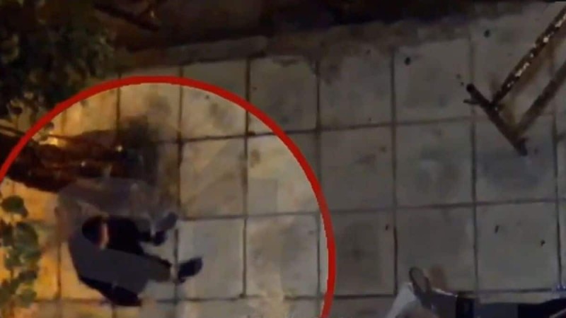 Γνώριμος των Αρχών ο «δράκος» της Νίκαιας - Βίντεο από την προσπάθεια της 20χρονης να γλιτώσει