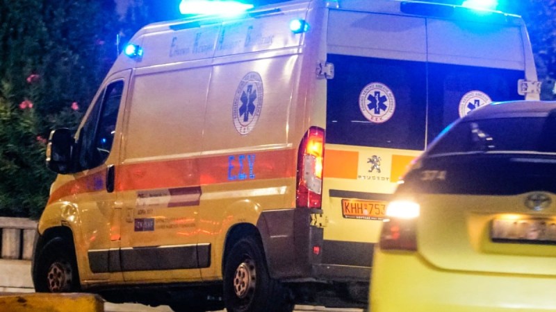 Τραγωδία στην Εύβοια: Ανέβηκε στην ταράτσα να βάλει χριστουγεννιάτικα λαμπάκια, έπεσε και σκοτώθηκε