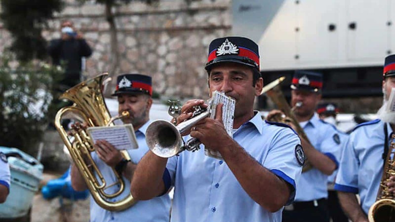 Η ξεχωριστή ιστορία της Φιλαρμονικής Ορχήστρας του Δήμου Πειραιά που θυμίζει παραμύθι