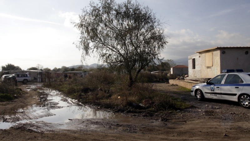 Συναγερμός στα Μέγαρα: Νεκρός Ρομά μετά από πυροβολισμούς