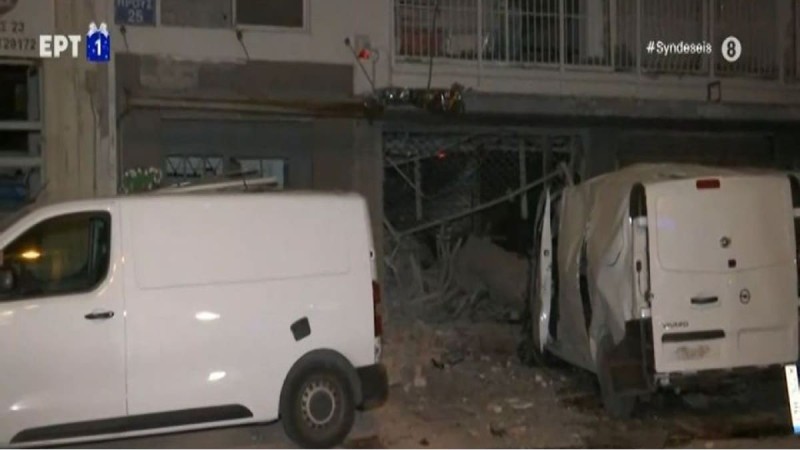Κολωνός: Ισχυρή έκρηξη σε επιχείρηση! Μεγάλες ζημιές σε σπίτια και καταστήματα - Από θαύμα δεν υπήρξαν θύματα (Video)