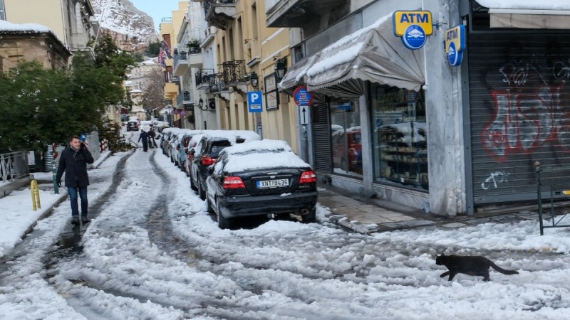 «Κατεβασιά» βαρυχειμωνιάς: Τα Μερομήνια μίλησαν - Φτάνουν τα πρώτα χιόνια στην Αθήνα!