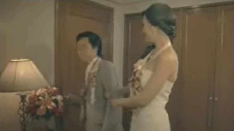 Η νύφη έλαμπε από ομορφιά την πρώτη νύχτα του γάμου - Όταν όμως ο γαμπρός είδε αυτό… λιποθύμησε (Video)