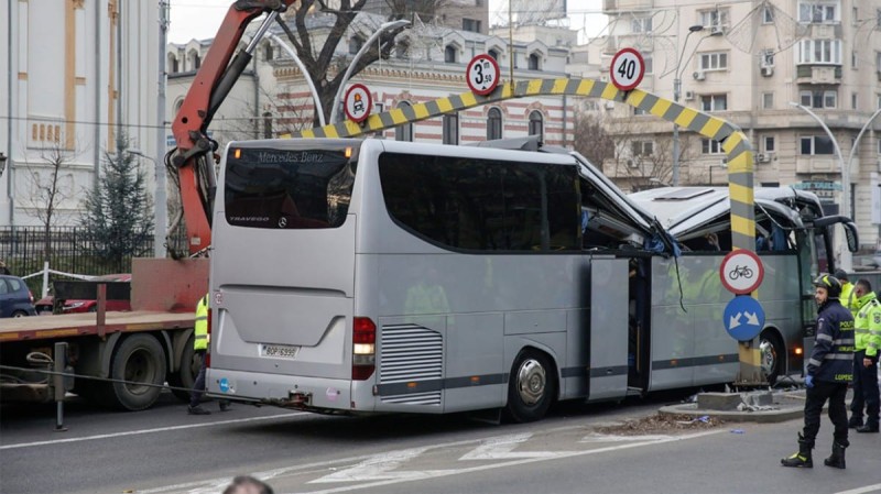 Τραγωδία στη Ρουμανία: Βίντεο ντοκουμέντο δευτερόλεπτα πριν το δυστύχημα στο Βουκουρέστι - Η στιγμή που ο οδηγός αλλάζει λωρίδα