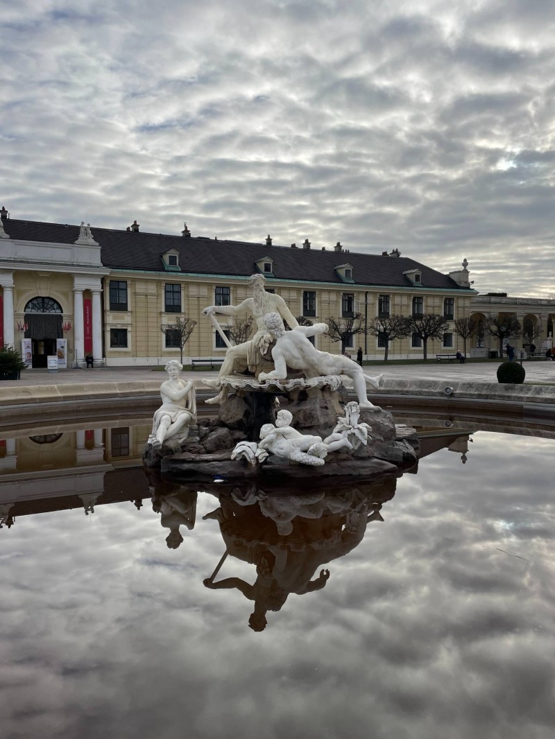 Βόλτα στο εντυπωσιακό Schönbrunn Palace