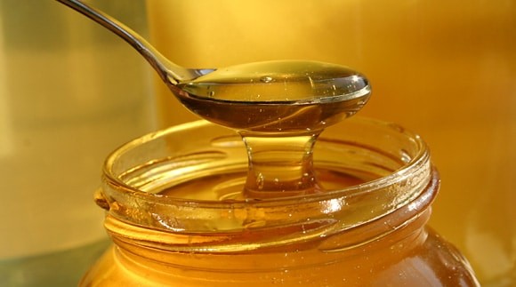 Μια κουταλιά μέλι πριν τον ύπνο και θα σωθείτε από ένα ενοχλητικό πρόβημα