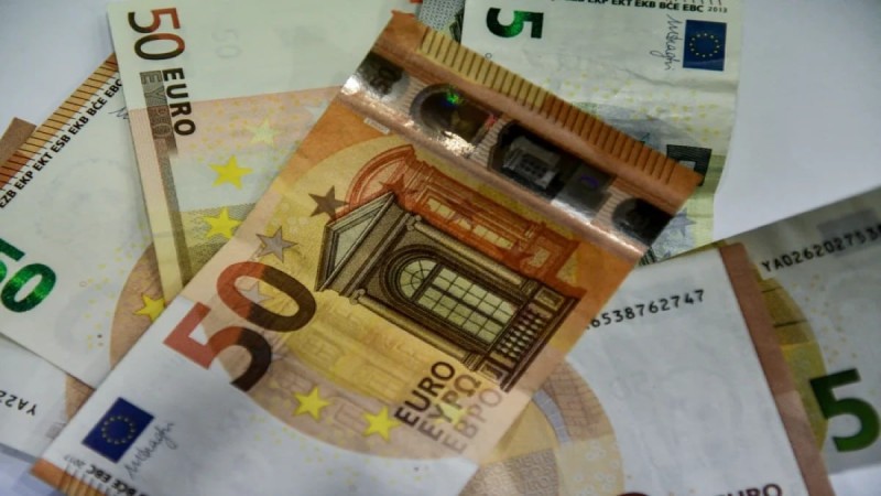 2.000 ευρώπουλα στην τσέπη σας - 1.000 