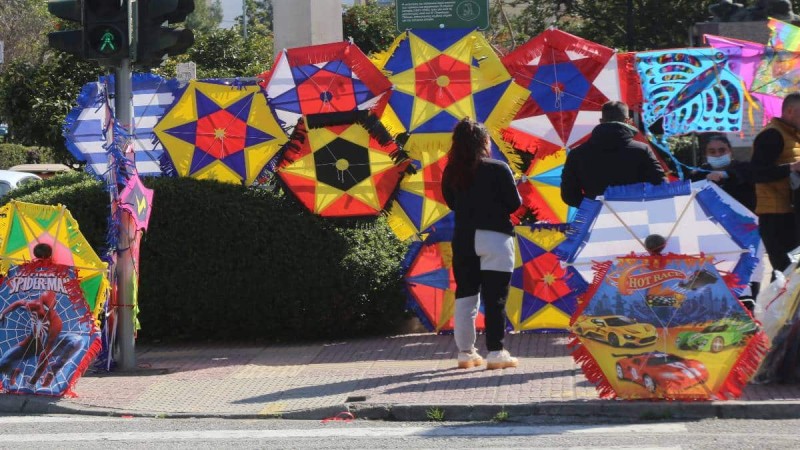 «Καταποντισμός» από τα Μερομήνια: «Τσικνοπέμπτη με τσουχτερό κρύο και Καθαρά Δευτέρα με...»