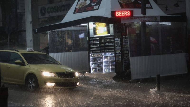 Κακοκαιρία: Διακοπή ρεύματος στο Παγκράτι!