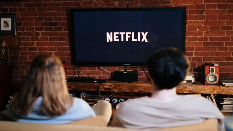 5 ταινίες στο Netflix για τις κρύες μέρες της κακοκαιρίας