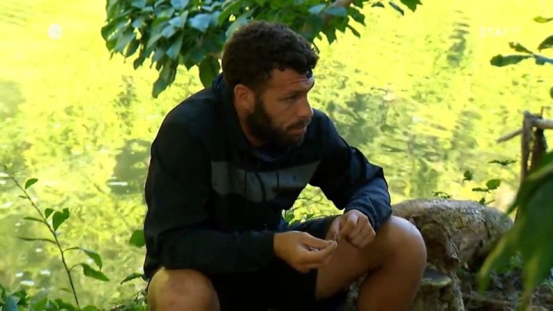 Survivor All Star: «Πυρά» Στάθη Σχίζα προς τον Κώστα Παπαδόπουλο - «Προσπαθεί με γλείψιμο να...» (video)