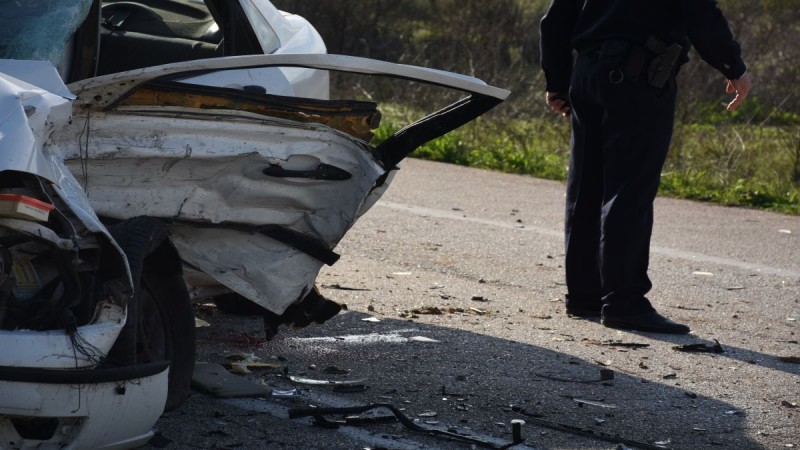 Θανατηφόρο τροχαίο στη Θεσσαλονίκη - Το αυτοκίνητό του «καρφώθηκε» σε τοιχίο