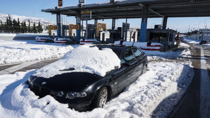 Χιόνι και αυτοκίνητο: Αυτή την κίνηση κάνετε με τους υαλοκαθαριστήρες και τους καταστρέφετε