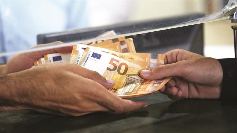 «Μπαράζ» πληρωμών: Καταβολή συντάξεων και επιδομάτων ύψους 3 δισ. ευρώ την εβδομάδα που έρχεται