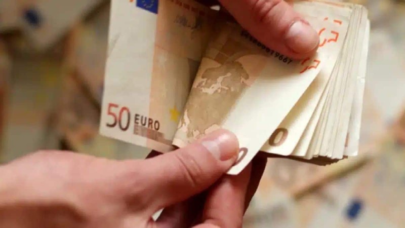 «Άγνωστο» επίδομα: Ποιοι δικαιούχοι θα πάρουν 211 ευρώ