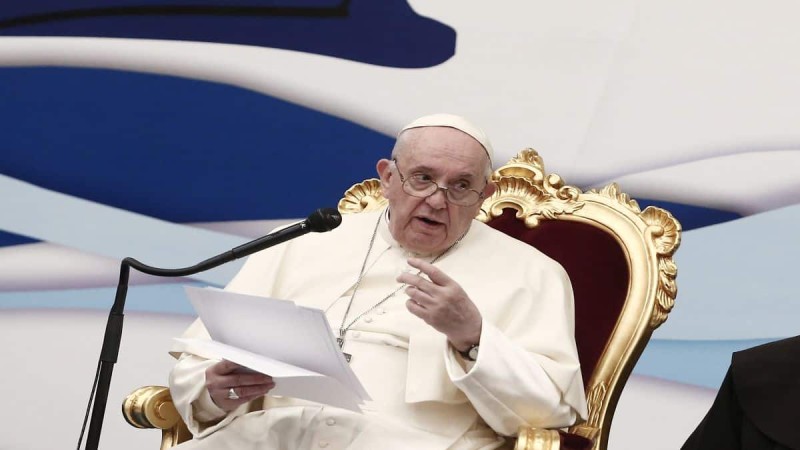 Κρίσιμες ώρες για τον Πάπα Φραγκίσκο: Μεταφέρθηκε στο νοσοκομείο - Αναφορές ότι υπέστη «καρδιακά προβλήματα» (Video)