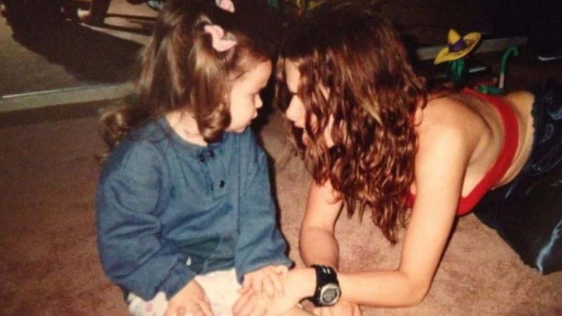 Ανοίγει φτερά για GNTM: Η κόρη της Ίνας Λαζοπούλου έφτασε τα 25 και έγινε πιο κούκλα ακόμα και από την μαμά της