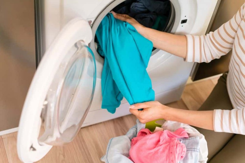 απολύμανση πλυντηρίου ρούχων
