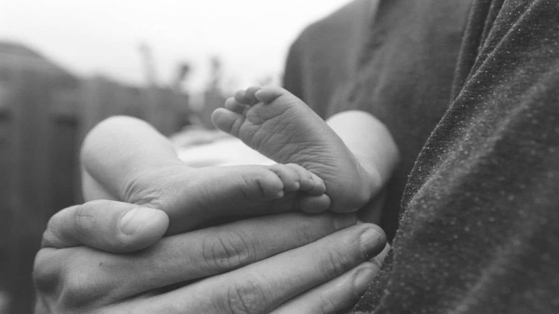  Θρίλερ στην Πάτρα: Μωρό κλειδώθηκε κατά λάθος σε αυτοκίνητο – Στιγμές αγωνίας για την μητέρα