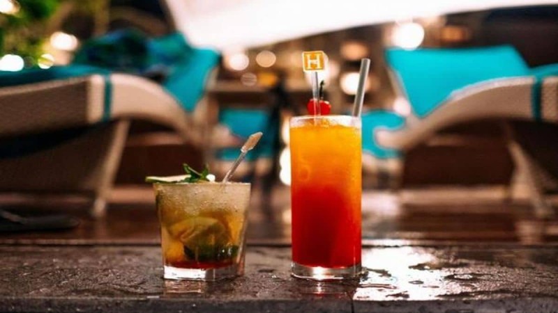 ΑΑΔΕ: Λουκέτο σε γνωστό beach bar στην Βουλιαγμένη λόγω φοροδιαφυγής