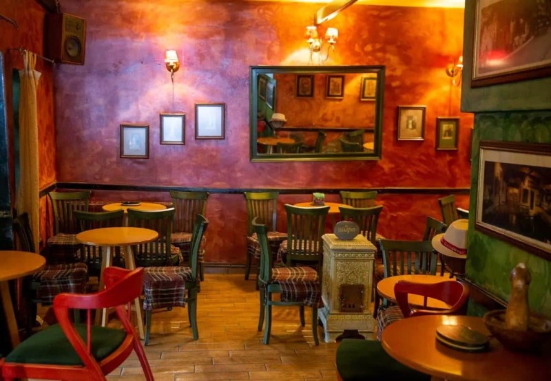 Το παλιό καφέ στη Θεσσαλονίκη που «κρύβει» ένα ιστορικό μυστικό