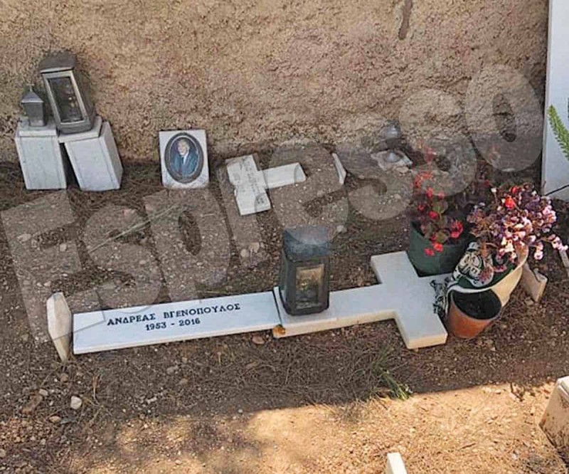 Αυτός είναι ο τάφος του Ανδρέα Βγενόπουλου – Πεταμένη μια μαρμάρινη πλάκα και ένας σταυρός
