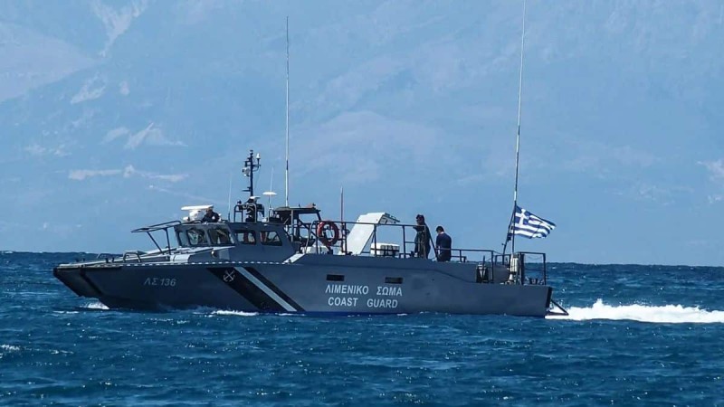 Φωτιά σε τουριστικό σκάφος με 15 επιβαίνοντες ανάμεσα σε Παξούς και Κέρκυρα – Τεράστια επιχείρηση διάσωσης
