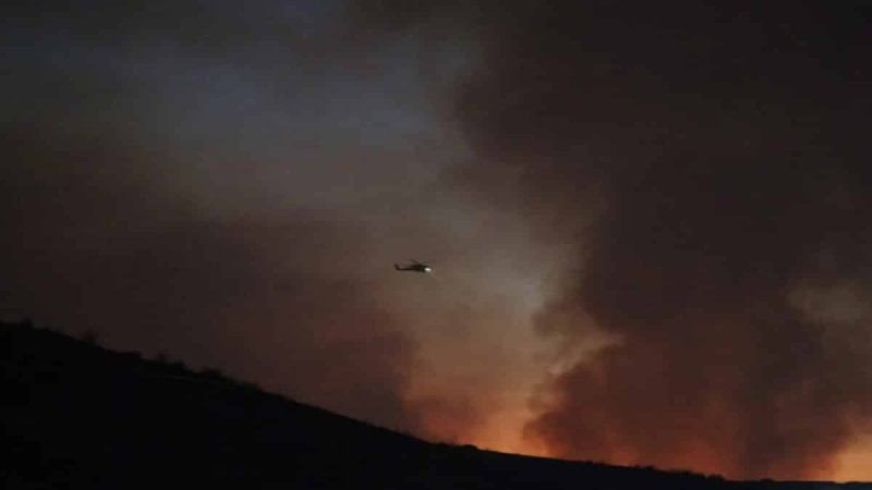 Συντριβή ελικοπτέρου κατά τη διάρκεια κατάσβεσης φωτιάς στην Καλιφόρνια: Τουλάχιστον τρεις νεκροί - Όλα δείχνουν σύγκρουση στον αέρα (video)