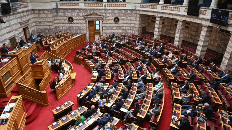 Βουλή: Ψηφίστηκε το εργασιακό νομοσχέδιο με 158 «ναι»