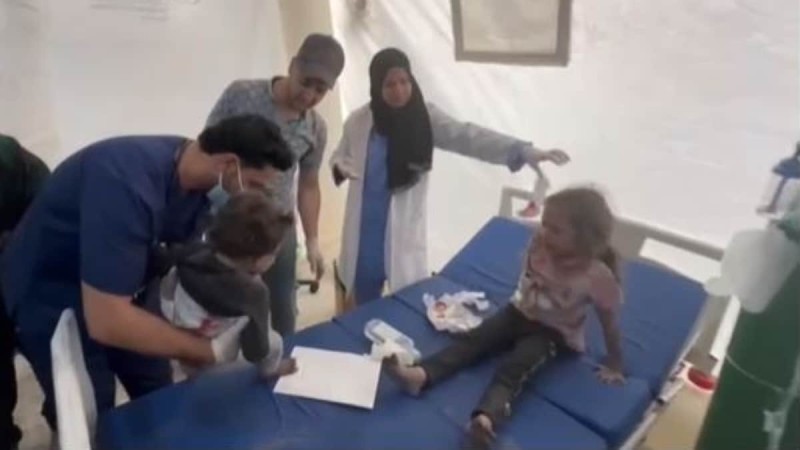 «Η αδελφή μου, η αγαπημένη μου»: «Τσακίζει» κόκκαλα η στιγμή που 5χρονη βλέπει ότι η μικρή της αδελφή επιβίωσε από ισραηλινό βομβαρδισμό (video)