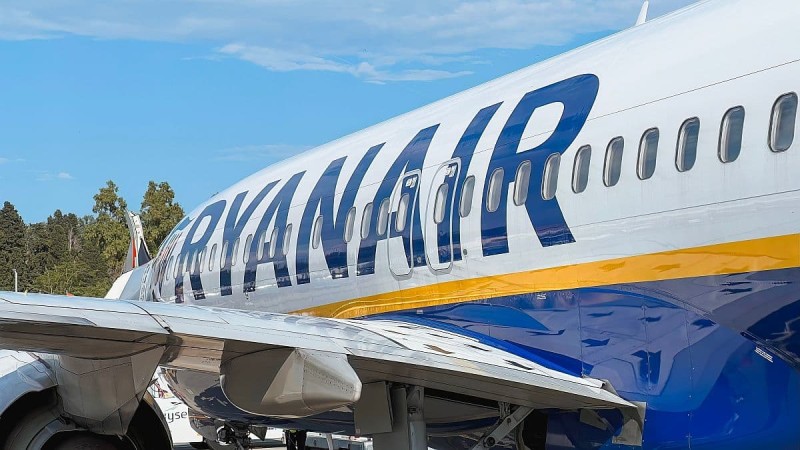 Ryanair: Απίθανη προσφορά - Εισιτήρια με 15 ευρώ για 17 προορισμούς του εξωτερικού