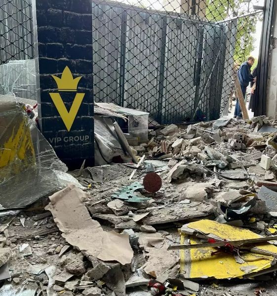 Μπάγια Αντωνοπούλου: Τρομακτικές εικόνες από το γραφείο της μετά την ισχυρή έκρηξη στον Πειραιά (φωτο)